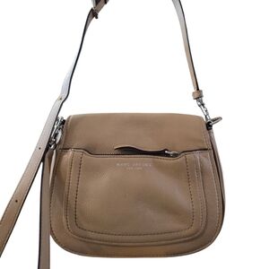 #62 Marc Jacobs Tan Leather Crossbody Bag
